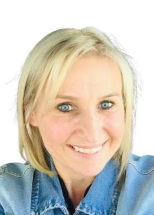 Photo of Debbie Symes