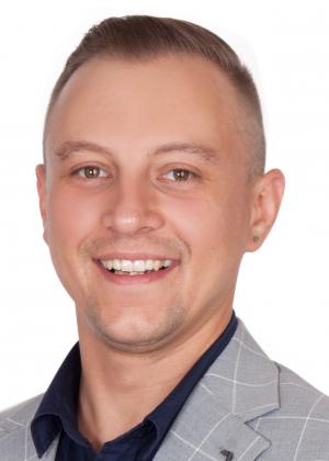 Photo of Kyle Larsen