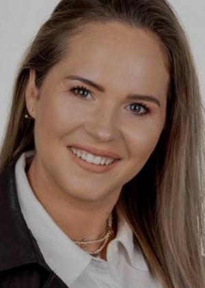 Photo of Nicola  Zwennis 
