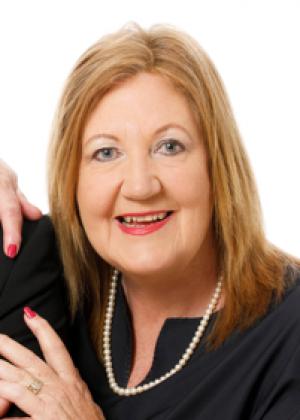 Photo of Tracey Lee Neat