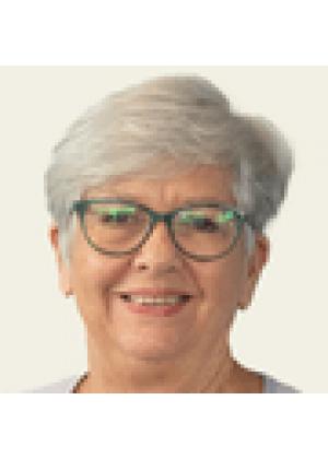 Photo of Stephanie Harries