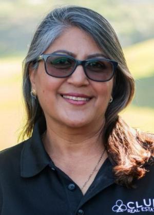 Photo of Vanita Maharaj