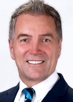 Photo of Dennis Hamer (C)
