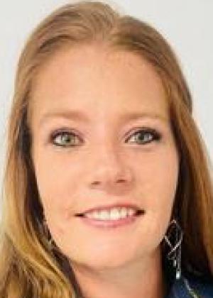 Photo of Claudia Van Dalen