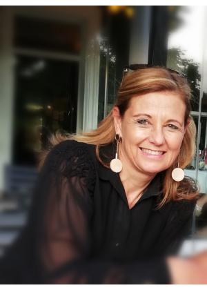 Photo of Ronelle Kapp