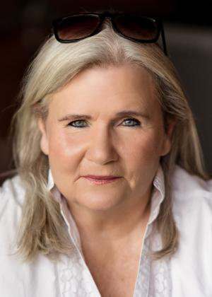 Photo of Julie Methven