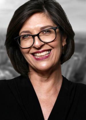 Photo of Lorraine Hurdus