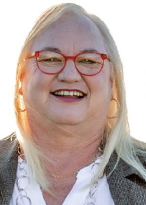 Photo of Tracey Bull