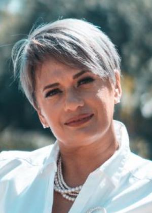 Photo of Debra Maddocks