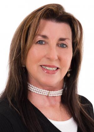 Photo of Colleen Elson