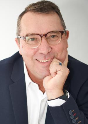 Photo of Deon Roos
