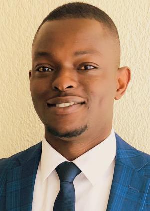Photo of Akinlolu Ayeni