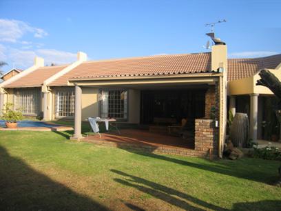 3 Bedroom House for Sale For Sale in Rooihuiskraal - Private Sale - MR00144