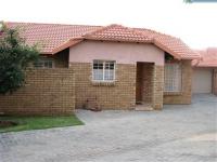 2 Bedroom 2 Bathroom Simplex to Rent for sale in Magalieskruin