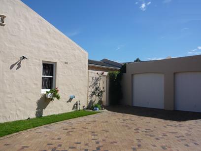 4 Bedroom House for Sale For Sale in Edgemead - Home Sell - MR01289