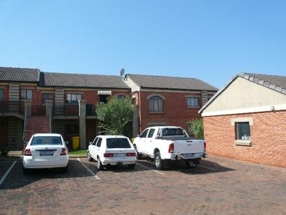 2 Bedroom Simplex for Sale For Sale in Mooikloof Ridge - Private Sale - MR021983