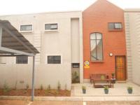 2 Bedroom 3 Bathroom Simplex for Sale for sale in Darrenwood