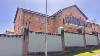 Front View of property in Oakdene