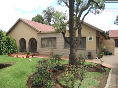 4 Bedroom House for Sale For Sale in Alberton - Private Sale - MR023043