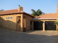 3 Bedroom 2 Bathroom House to Rent for sale in Amberfield