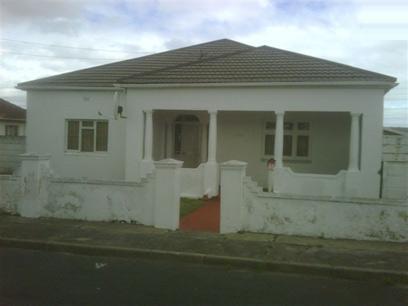 House for Sale For Sale in Parow Central - Private Sale - MR023194