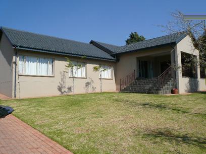 4 Bedroom House for Sale For Sale in Constantia Glen - Private Sale - MR02373