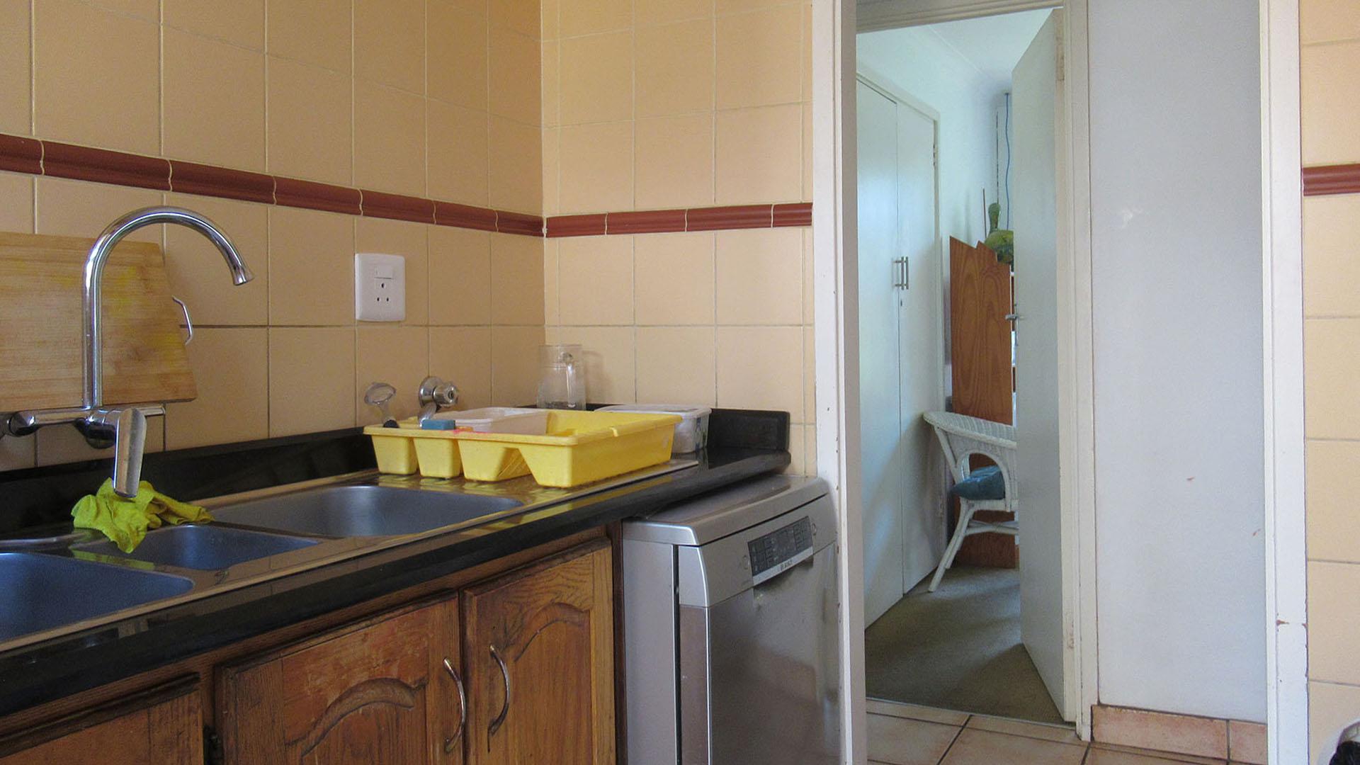 Scullery - 4 square meters of property in Randpark Ridge