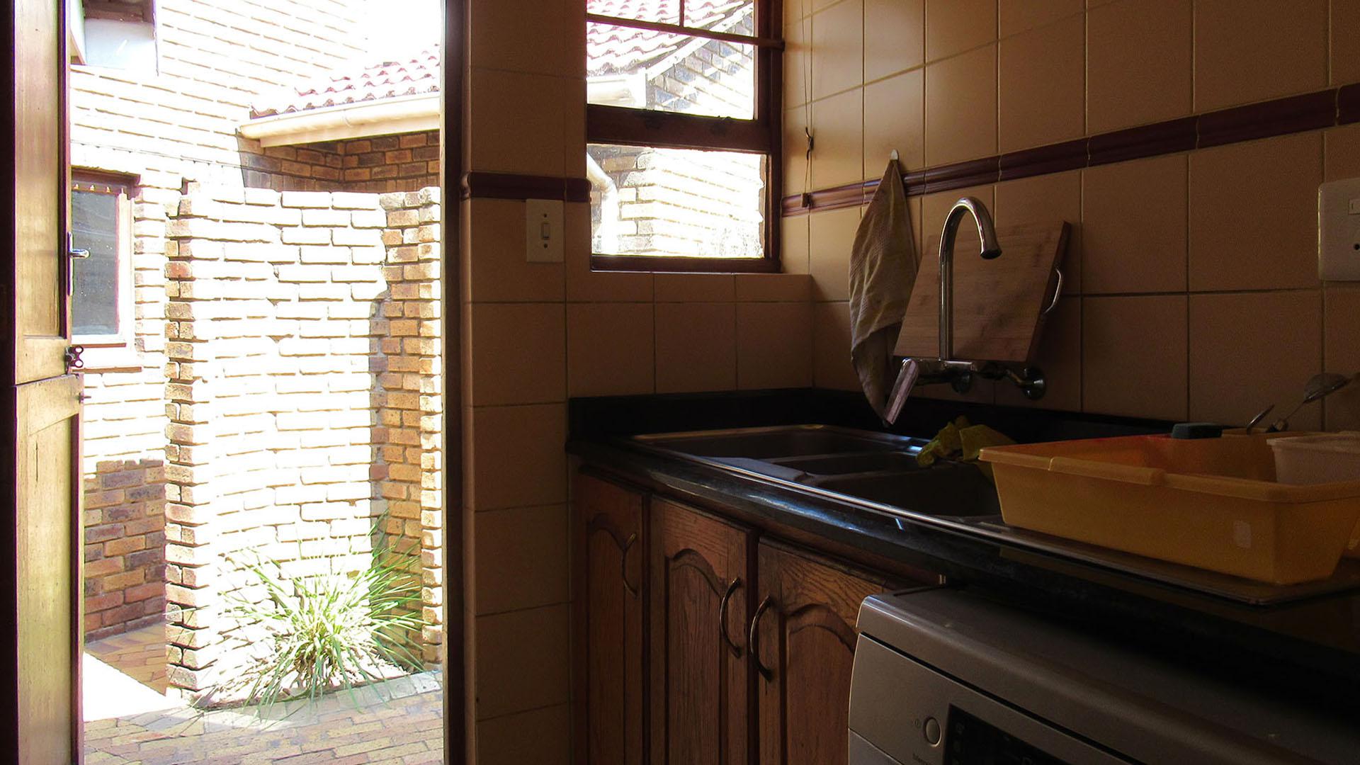 Scullery - 4 square meters of property in Randpark Ridge