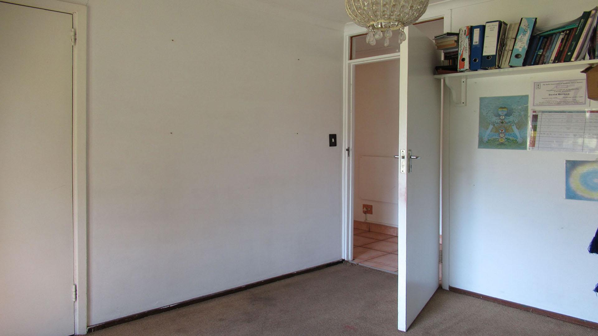 Bed Room 2 - 11 square meters of property in Randpark Ridge