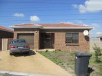 Front View of property in Rouxville - CPT