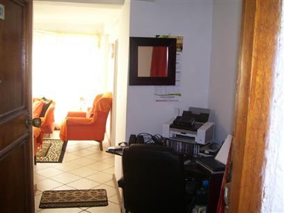 1 Bedroom Apartment to Rent in East London - Property to rent - MR026643