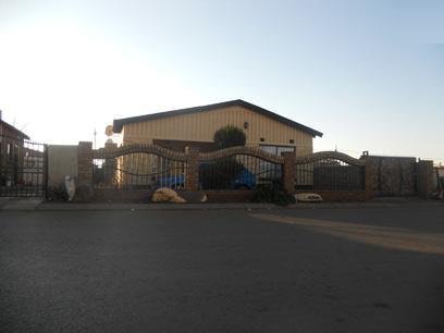 Front View of property in Thokoza