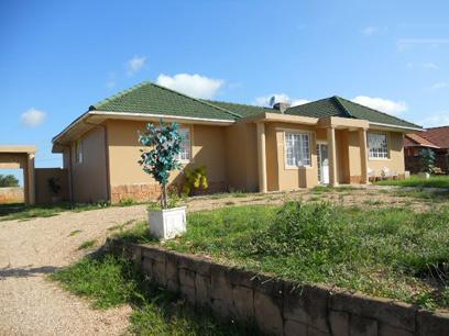 Front View of property in Queensburgh