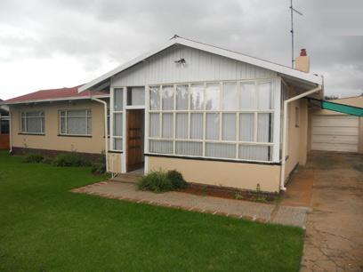 3 Bedroom House for Sale and to Rent For Sale in Strubenvale - Private Sale - MR027084