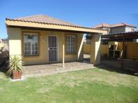 Front View of property in Bloemfontein