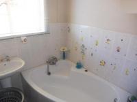 Bathroom 1 - 2 square meters of property in Bloemfontein