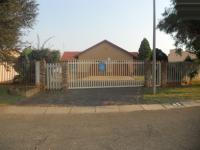 3 Bedroom 2 Bathroom House for Sale for sale in Klerksdorp