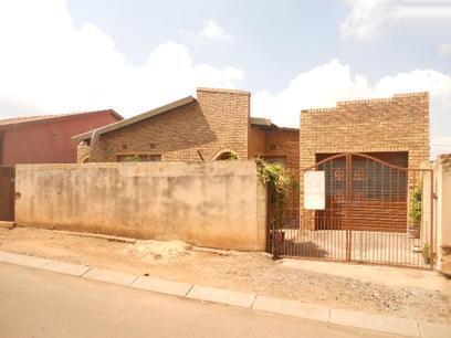 Front View of property in Soweto