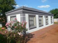 3 Bedroom 2 Bathroom House for Sale for sale in The Orchards