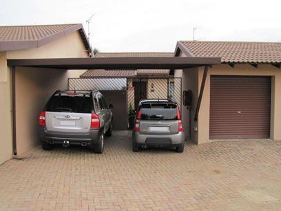 2 Bedroom Simplex for Sale For Sale in Weltevreden Park - Home Sell - MR028278