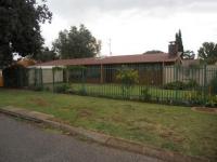 Front View of property in Lyttelton Manor