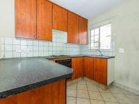 Kitchen - 11 square meters of property in Vorna Valley
