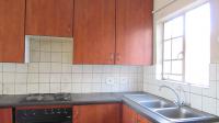 Kitchen - 11 square meters of property in Vorna Valley