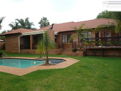 3 Bedroom House for Sale For Sale in Garsfontein - Private Sale - MR03202