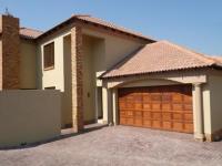 Front View of property in Silver Lakes Golf Estate