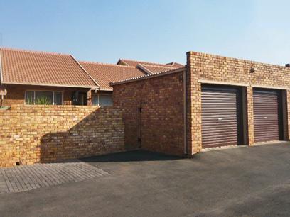 3 Bedroom Simplex for Sale For Sale in Kempton Park - Private Sale - MR03274