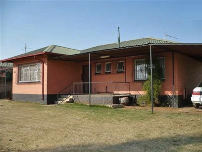 3 Bedroom House for Sale For Sale in Krugersdorp - Home Sell - MR03407