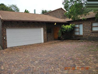 3 Bedroom Cluster for Sale For Sale in Midrand - Private Sale - MR036752