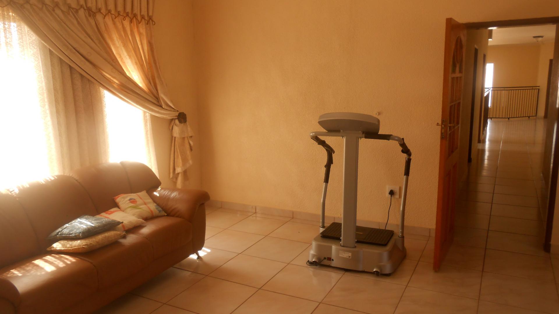 Rooms - 50 square meters of property in Bronkhorstspruit