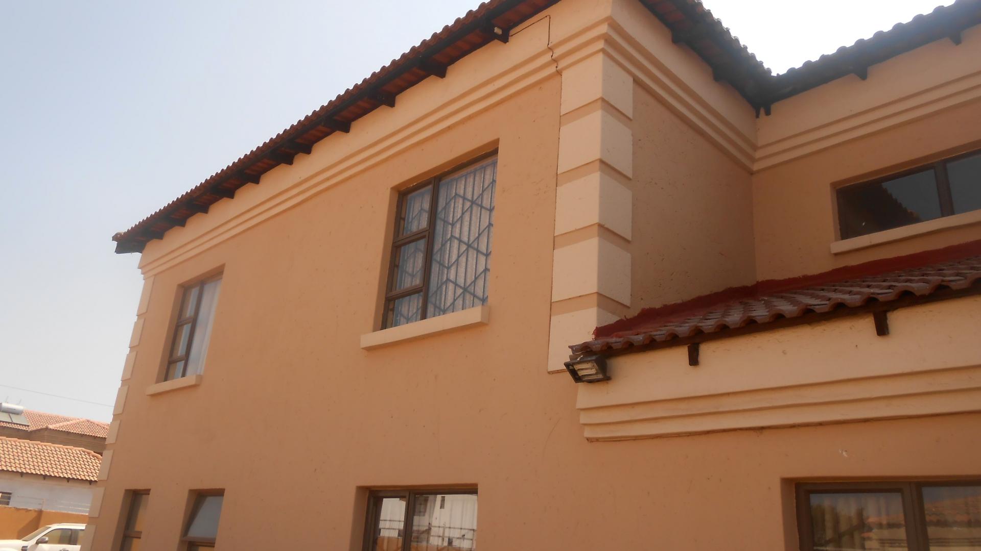 Backyard of property in Bronkhorstspruit